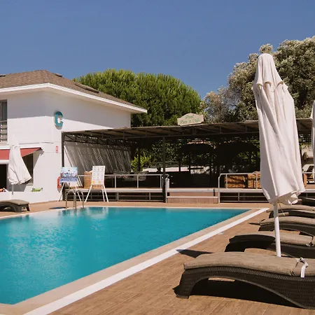 מלון Vela Garden Çeşme