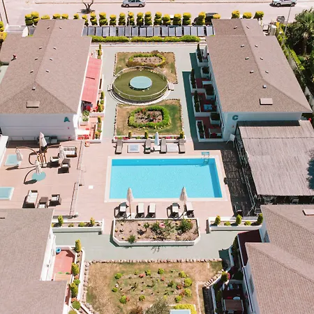 Vela Garden מלון