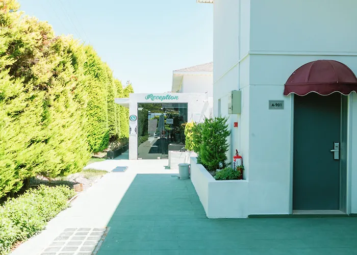 Vela Garden Отель